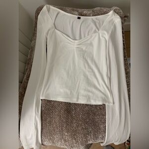 Fitted long sleeve white tee